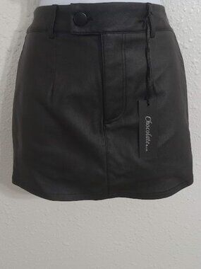Chocolate -  USA - Faux leather skort